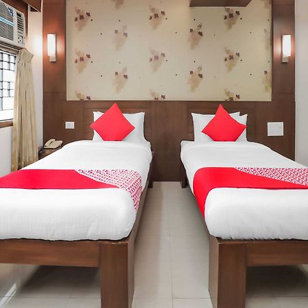 Oyo 17278 Hotel Srinivas Mangalore Exterior foto